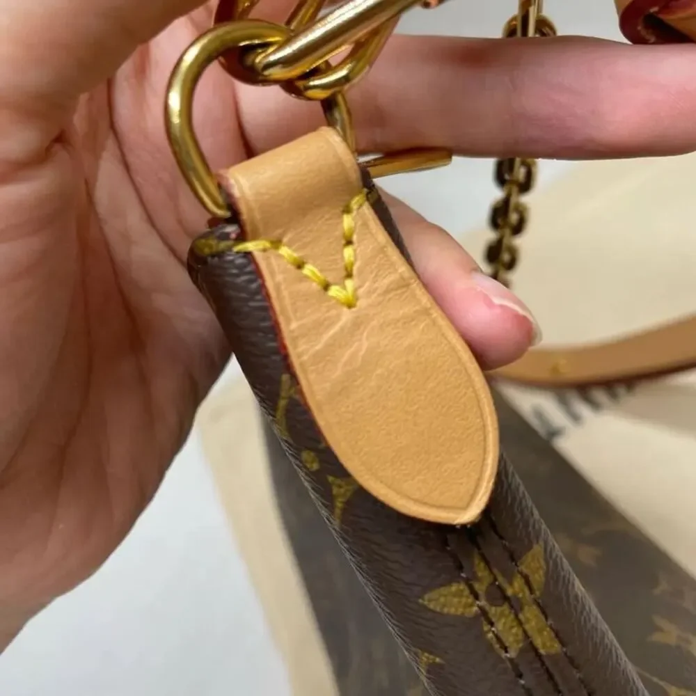Louis Vuitton Women Pre-Loved Bag Very Good Condition